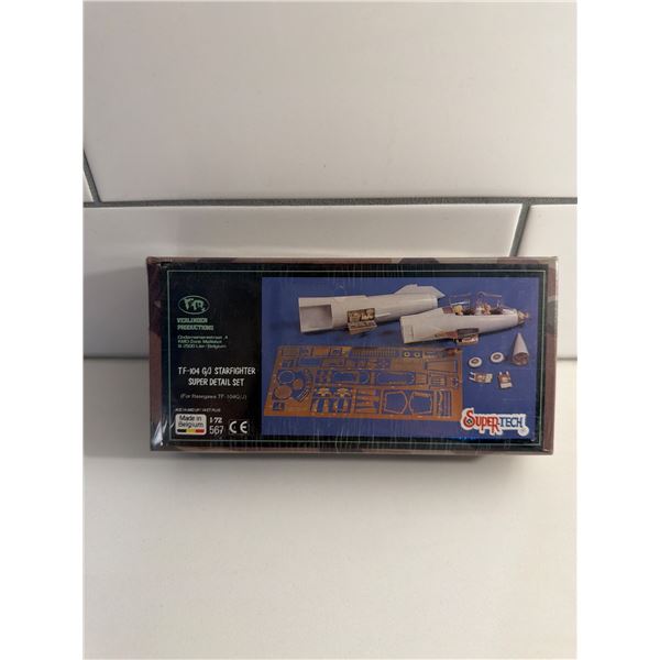 VP 1:72 Scale TF-104 Starfighter Sealed