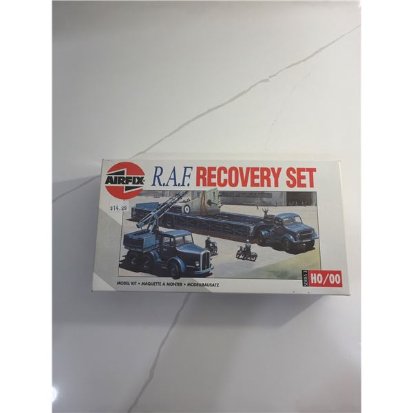 Airfix R.A.F Recovery Set