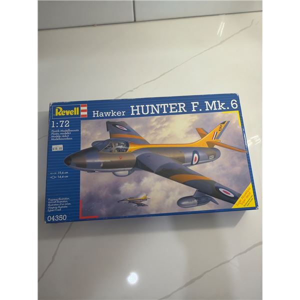 Revell 1:72 Scale Hawker Hunter