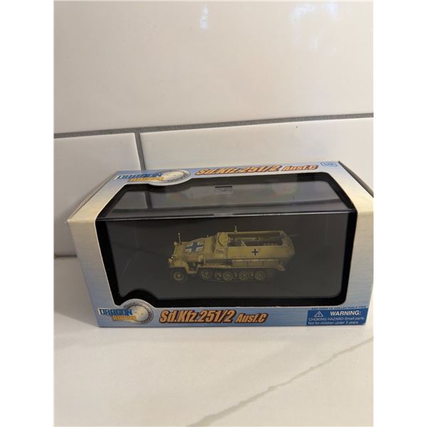 Dragon Armour 1:72 Scale Sd.KfZ