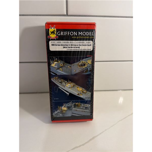 Griffion 1:72 Scale WWII German Boat Sealed