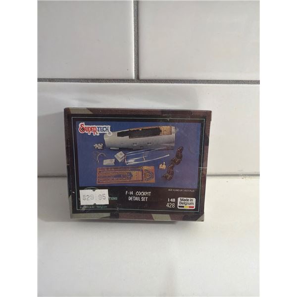 SuperTech 1:48 Scale F-14 Cockpit Sealed
