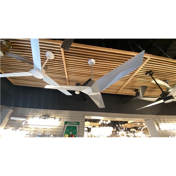 60" DIAMETER AUTOMOTIVE SILVER FAN WITH REMOTE. SMART FAN