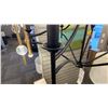 Image 4 : PEYTON 6 LIGHT CHANDELIER MATTE BLACK. APPROX 29"