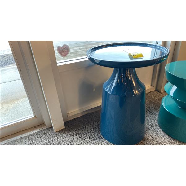 TURIN SIDE TABLE. NAVY LACQUER. RETAIL $2000