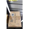 Image 3 : PAIR OF OUTDOOR LED LIGHTS. 24". ONE IN BOX