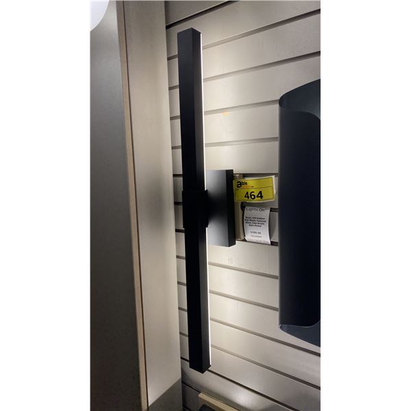 NOCAR LED OUTDOOR WALL MOUNT. TEXTURED BLACK, CLEAR ACRYLIC SATIN ETCHED. RETAIL $600