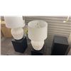 Image 3 : PAIR OF GEORGIAN SINGLE LIGHT TABLE LAMPS. WHITE WICKER LIKE WITH WHITE HARDBACK. RETAIL $1200