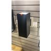Image 22 : LARGE GROUP LOT OF OUTDOOR ENTRY LIGHTS. 18 ITEMS, 5 ARE IN BOXES. RETAIL $6400