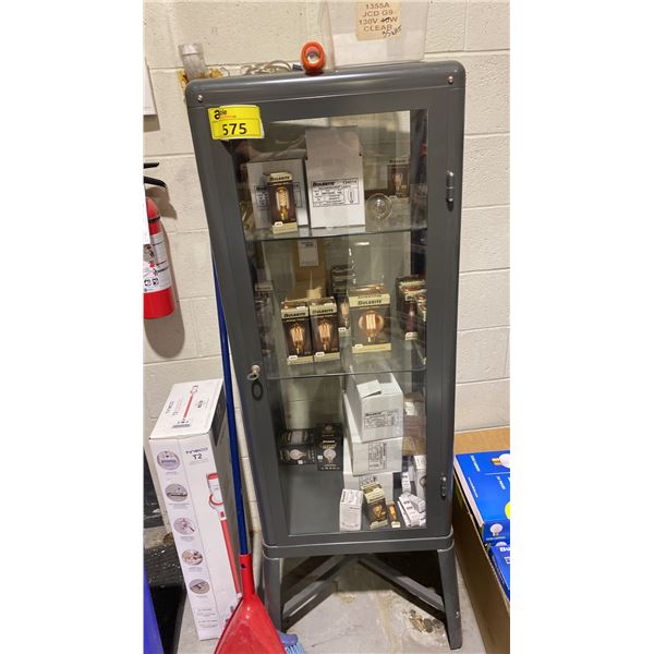 CABINET WITH RETRO/VINTAGE LOOK INCANDESCENT BULBS-INC CABINET.
