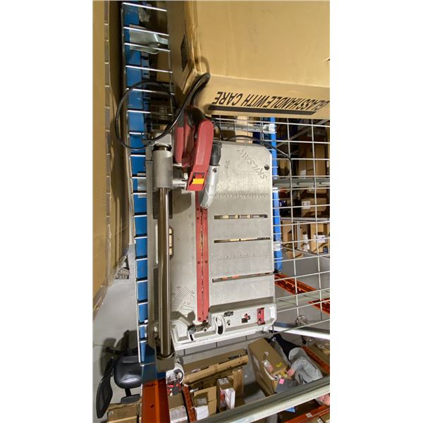 SKILSAW DRY FLOORING SAW. MODEL 3600