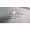 Image 3 : 30" WESTINGHOUSE WHITE FRIDGE. COLD AND FAIRLY CLEAN!