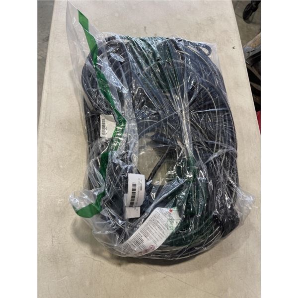 AS NEW INDOOR /OUTOOR 100FT  3 WIRE HEAVY DUTY 14AWG BLACK EXTENTION CORD