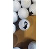 Image 2 : 36 NEW ELVIS LOGO GOLF BALLS