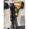 Image 2 : 2 BOSTITCH FRAMING NAILERS