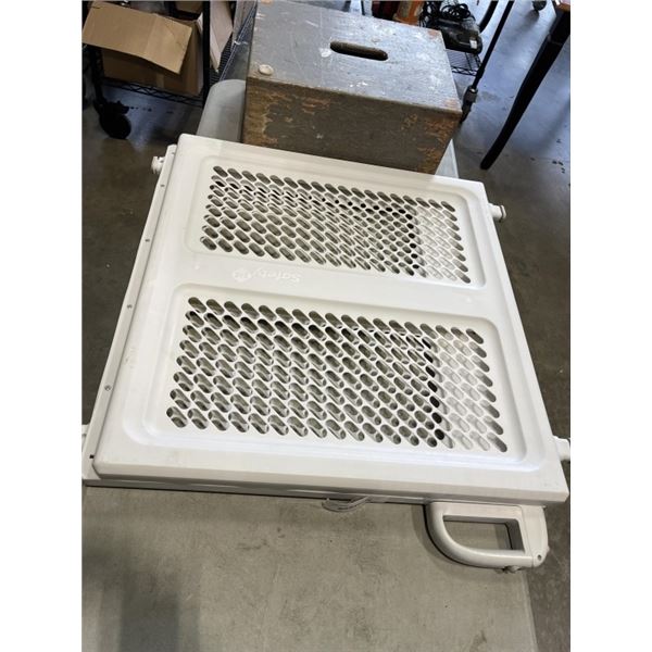 SAFETY FIRST BABY GATE AND WOOD STEP BLOCK