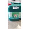 Image 2 : 2 JUGS OF HOUSE AND GARDEN AQUA FLAKES PLANT FOOD, 20 LITRES EACH
