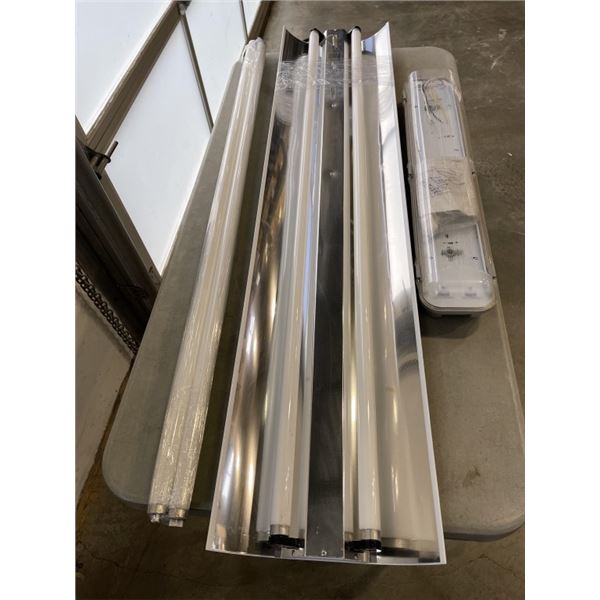 FLOURESCENT LIGHT WITGH EXTRA LAMPS, AND 2FT LED FIXTURE