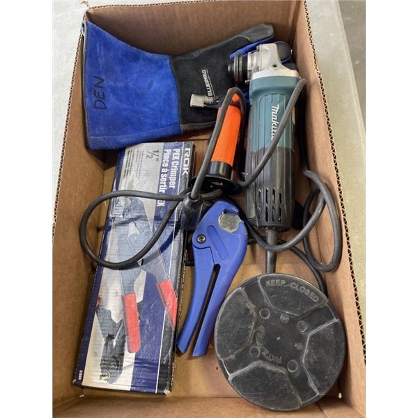 BOX OF PEX 1/2-IN PIPE CRIMPERS, MAKITA ANGLE GRINDER WITH WALTER CUT OFF WHEELS, BLUE SHIELD SAFETY