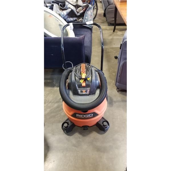 RIDGID SHOP VAC W/ PUSH HANDLE