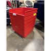 Image 5 : 7 RED NESTING ORGANIZING SHELF BINS, 18X16.5X8 INCH TALL