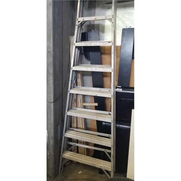 8FT ALUMINUM PLATFORM A-FRAME  LADDER 300LB MAX