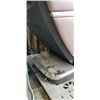 Image 5 : INSIGNIA 2D BROWN ZERO GRAVITY MASSAGE CHAIR  - WORKING, NEEDS REMOTE