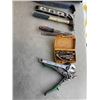 Image 3 : HUSKY TOOL TOTE WITH ASSORTED HAND TOOLS