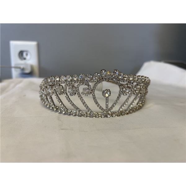 VINTAGE SILVER PLATED W/ RHINESTONES TIARA
