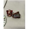 Image 3 : VINTAGE PAIR OF MATISSE COPPER CLIP ON EARRINGS, ENAMEL AND JC DIVIS COPPER PENDANT W/ CHAIN NECKLAC
