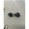 Image 2 : 3 PAIRS OF VINTAGE SILVER W/ BLACK PEARLS EARRINGS AND BRACELET
