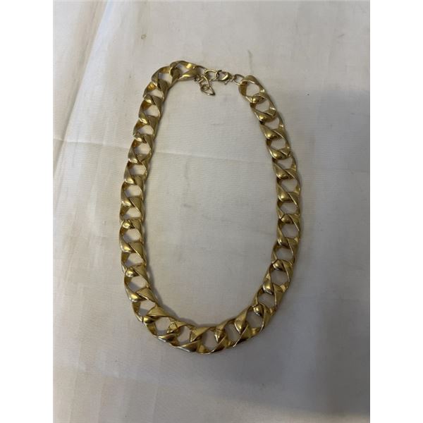 HEAVY GOLD PLATED LARGE LINKS NECKLACE UNMARKED 17" LENGTH