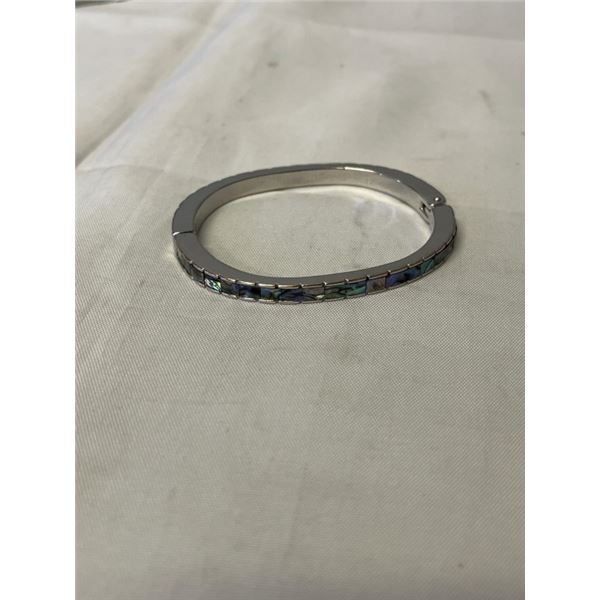 HINGED SILVER W ABELONE SHELL INLAID BANGLE