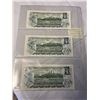 Image 2 : 3 1973 CANADIAN $1 BILLS MINT UN SEQUENCE 728-730