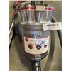 Image 2 : HOOVER WIND TUNNEL VACUUM