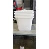 Image 1 : 5 PLASTIC CONTAINERS WITH LIDS