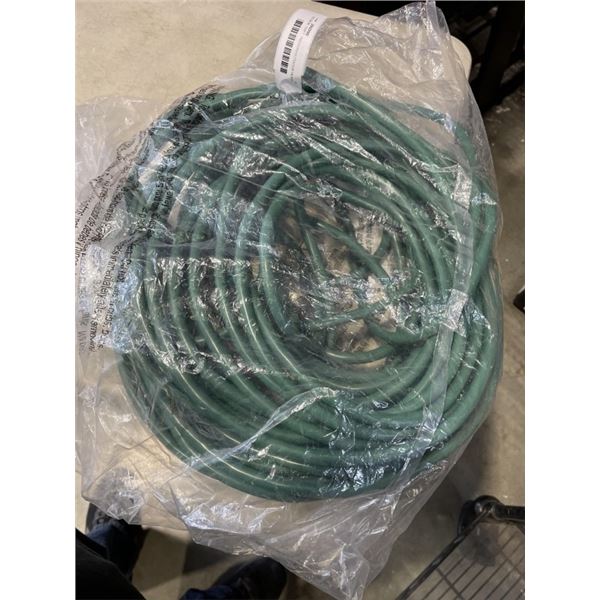 AS NEW 100FT  INDOOR/OUTDOOR HEAVY DUTY 3 WIRE 12AWG EXTENTION CORD GREEN
