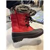 Image 3 : 4 NEW PAIRS OF WOMENS SIZE 6 BOOTS AND SLIPPERS