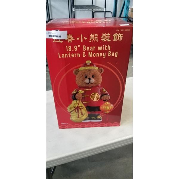 DECORATIVE 19INCH BEAR W/ LIGHTED LANTERN