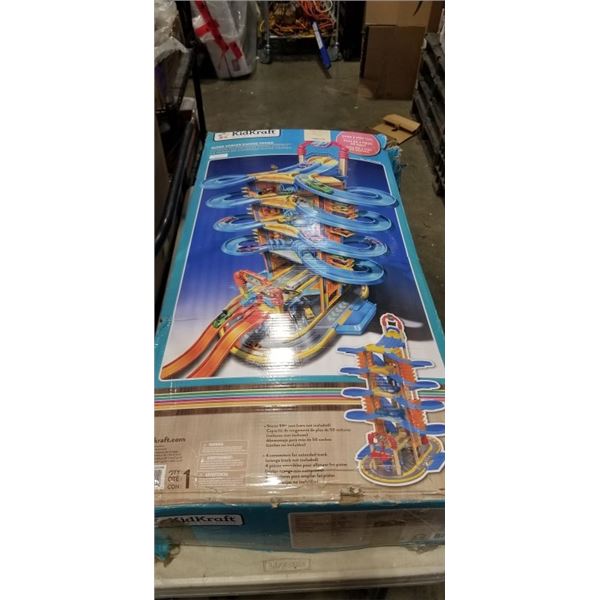 KIDKRAFT SUPER VORTEX RACING TOWER