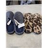 Image 4 : 4 NEW PAIRS OF WOMENS SIZE 7 BOOTS AND SLIPPERS