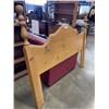 Image 2 : QUEENSIZE PINE HEADBOARD