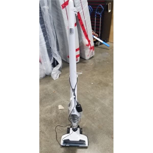 EUREKA 2-IN-1 CORDLESS VACUUM LIGHT SPEED LIGHTWEIGHT WORKING WITH CHARGE DOCK