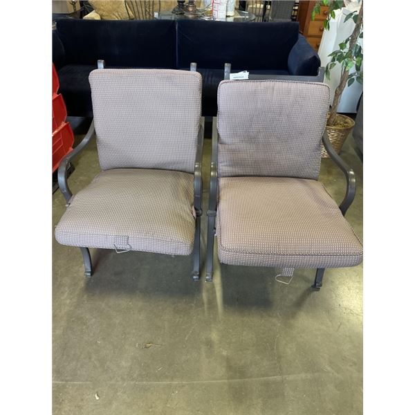 2 METAL PATIO CHAIR W/ CUSHIONS