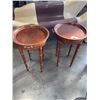 Image 1 : PAIR OF ROUND MAHOGANY SIDE TABLES