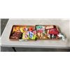 Image 1 : 2 TRAYS OF CANDY AND SNACKS