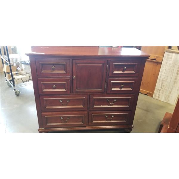 8 DRAWER DRESSER WITH CUPBOARD
