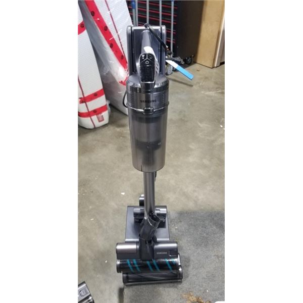 SAMSUNG JET 90 CORDLESS VACUUM WITH TWO BATTERIES AND CHARGING DOCK INCLUDES ACCESSORIES WORKING