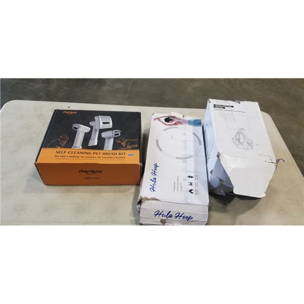 SELF CLEANING PET BURSH KIT, HULA HOOP AND TABLE LAMP