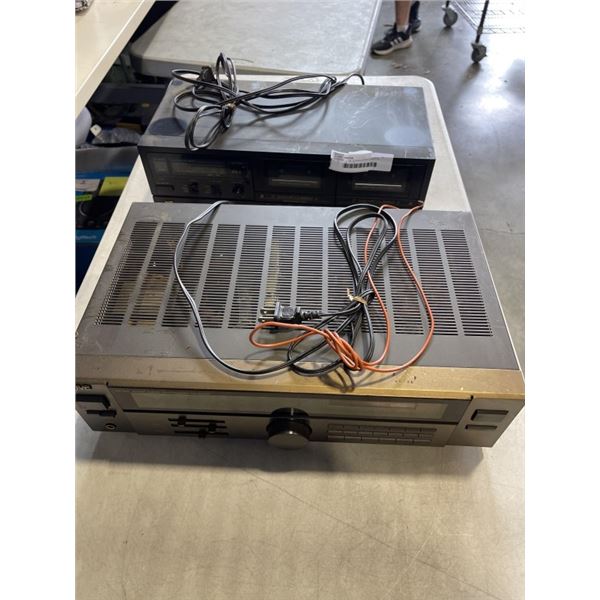 LOT OF 2 JVC STEREO DUBLE CASSTTE DECK AND DIGITAL SYNTHSIZER RECEIVER